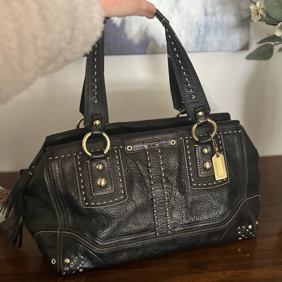 Coach Satchell - Picture 1 of 13